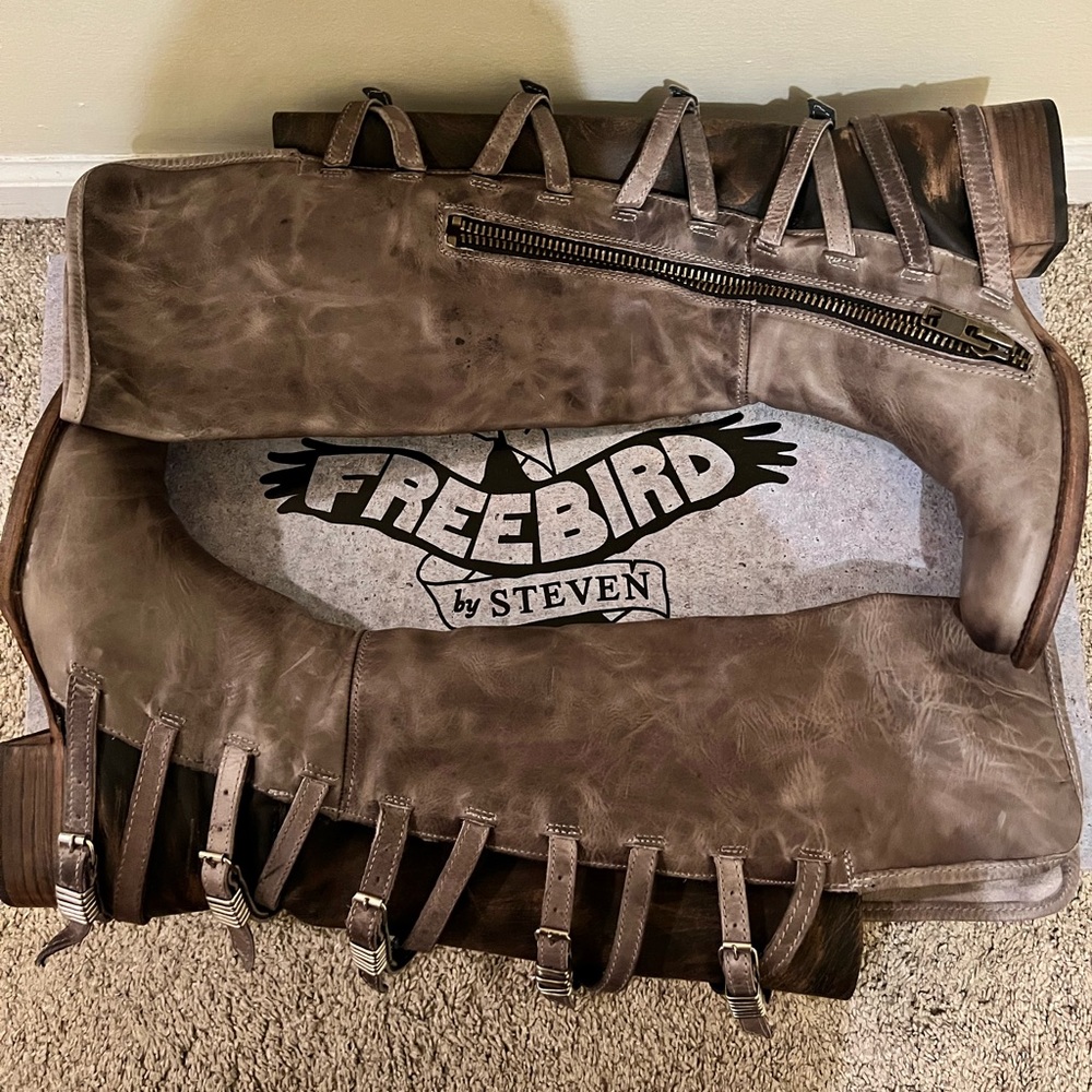 Freebird Waterford Knee high boots. Size 8, color stone